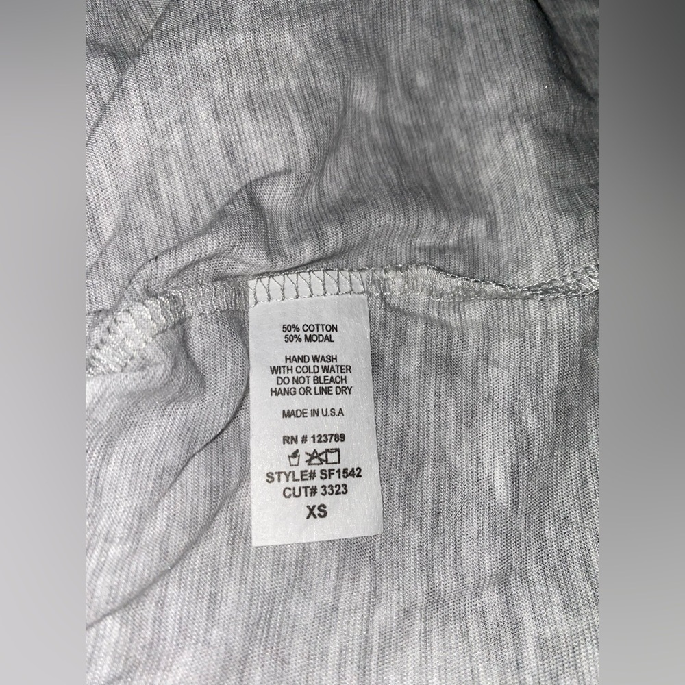 Six/Fifty Snap Up Long Sleeves Henley Tee Shirt Soft Casual Cozy Women‎ XS NEW - Picture 3 of 6